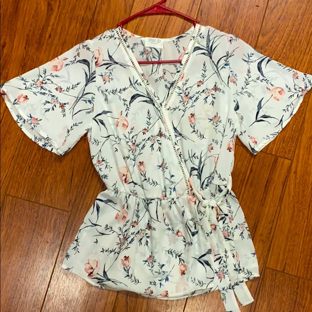 Sienna sky blouse